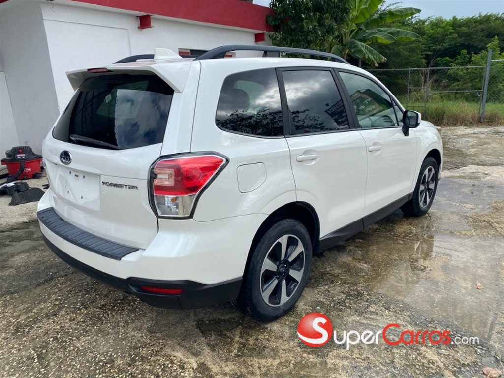 2018 Subaru Forester Premium — foto 10 / 12