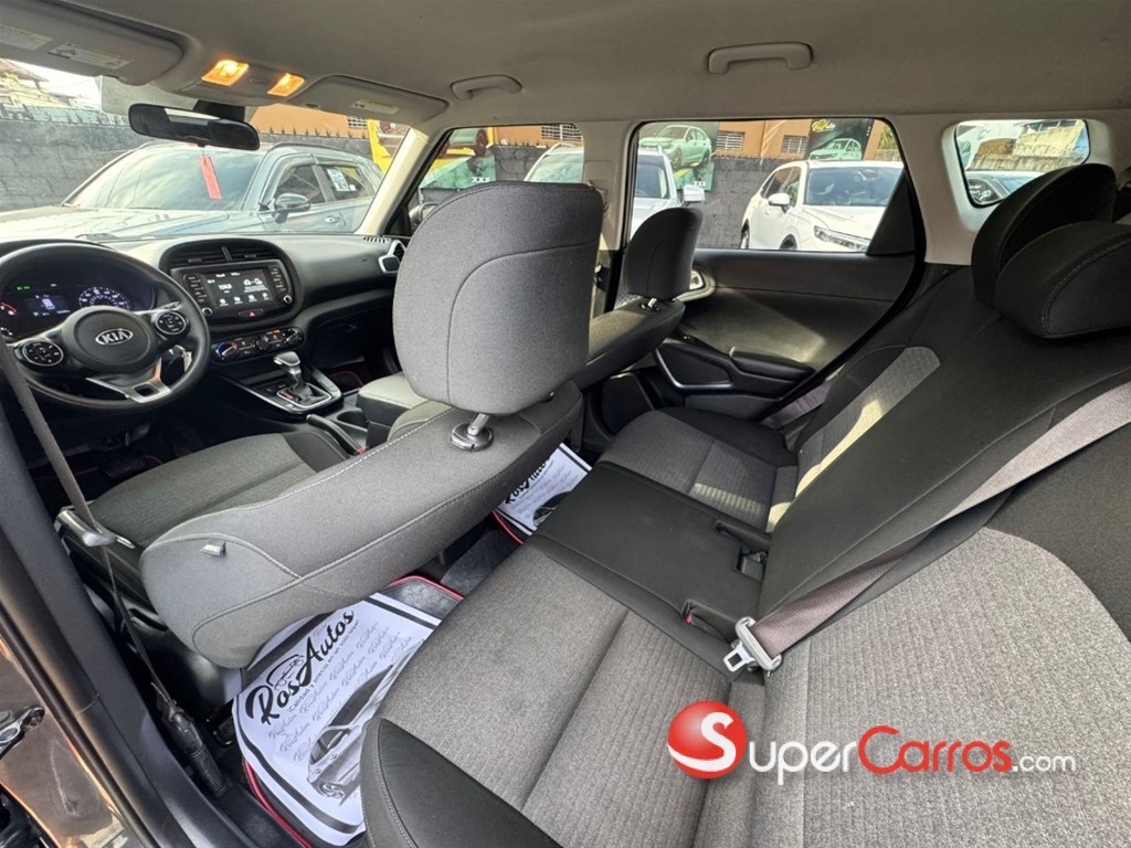 2020 Kia Soul S — foto 8 / 10