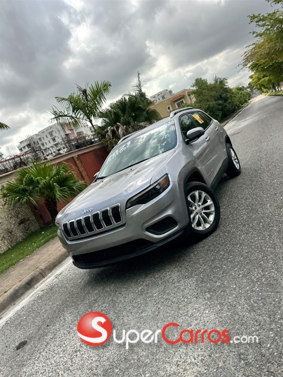 2021 Jeep Cherokee Latitude — foto 1 / 8