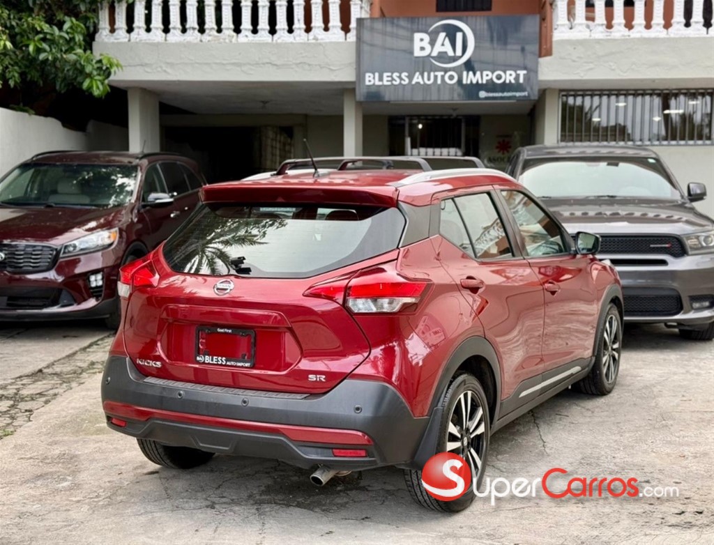 2020 Nissan Kicks SR — foto 4 / 10