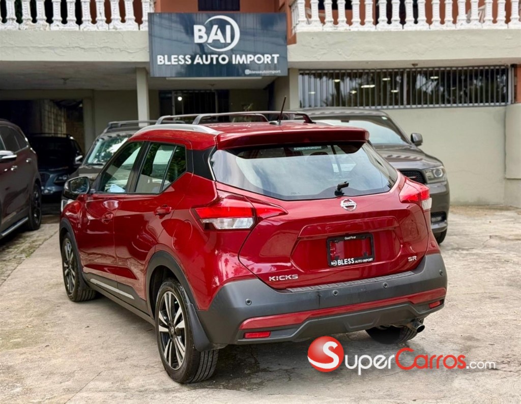 2020 Nissan Kicks SR — foto 6 / 10