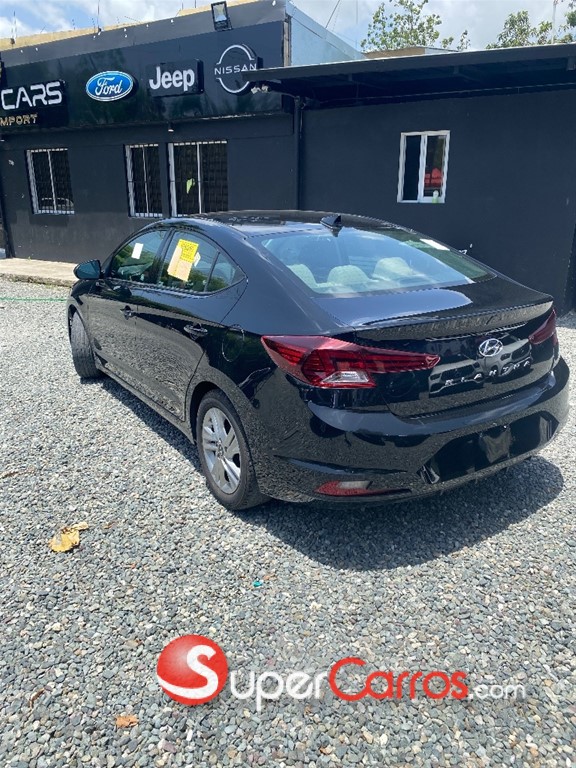 2020 Hyundai Elantra SEL — foto 4 / 6