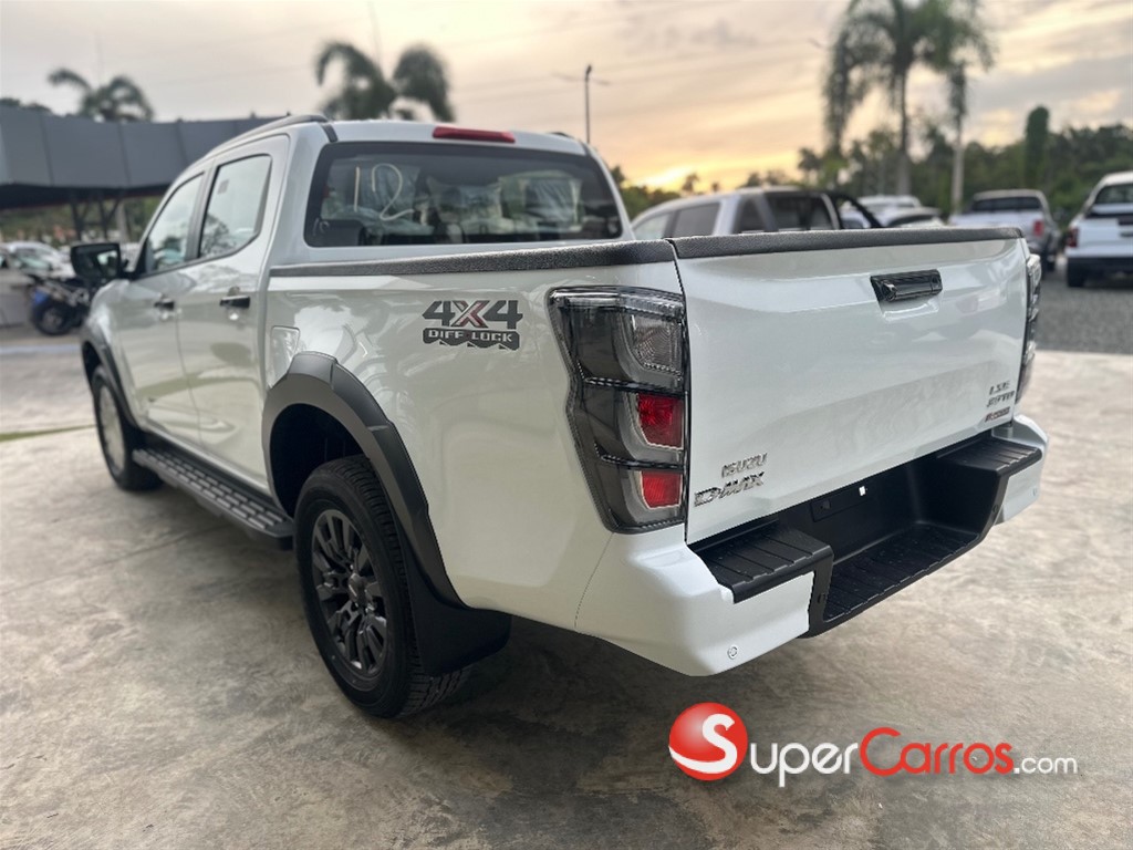2027 Isuzu DMAX LSE — foto 4 / 9