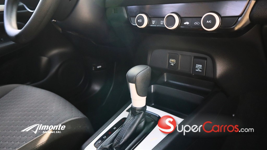 2022 Honda Fit — foto 7 / 10