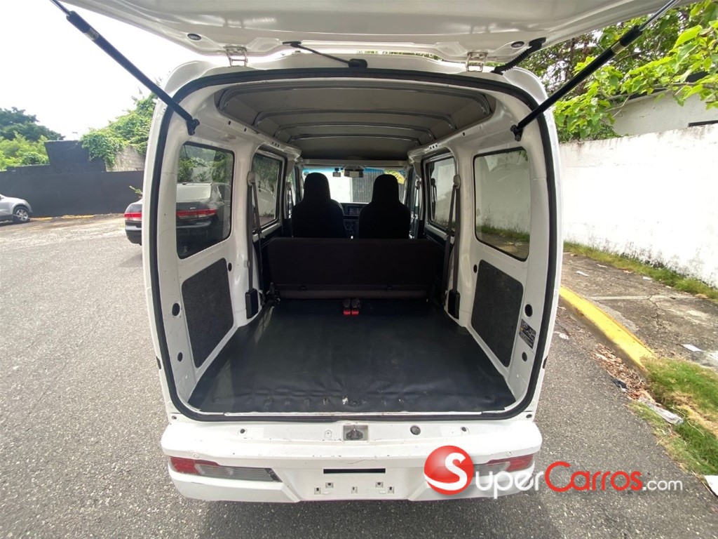 2022 Daihatsu Hijet — foto 8 / 12