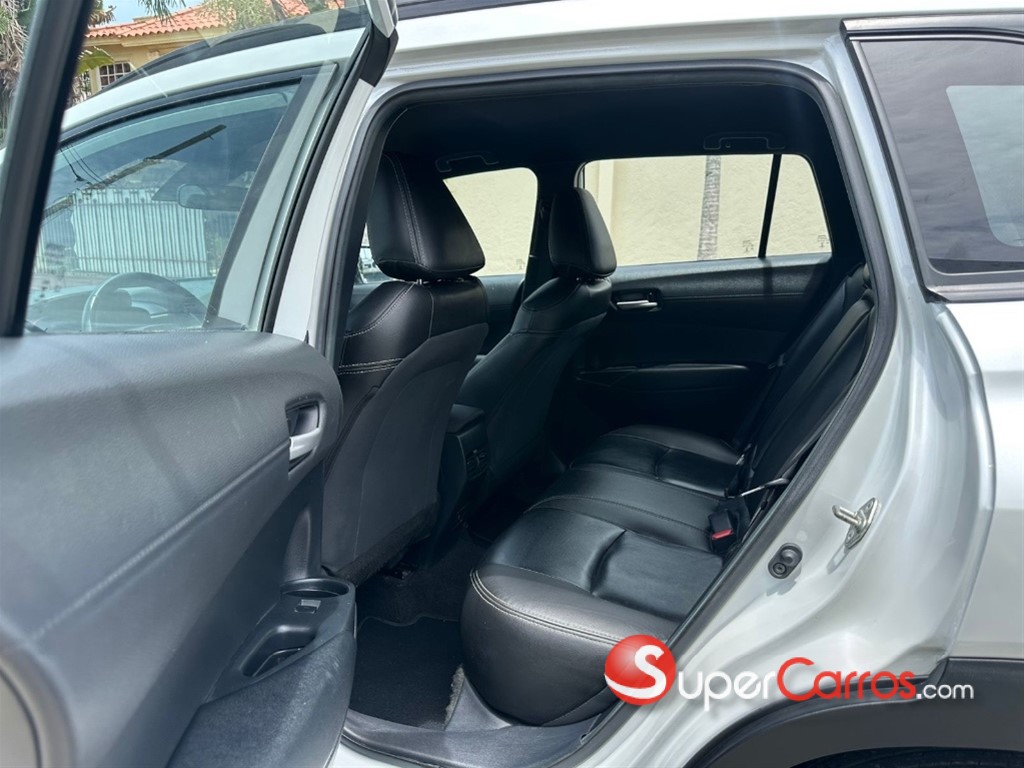 2023 Toyota Corolla Cross — foto 12 / 12