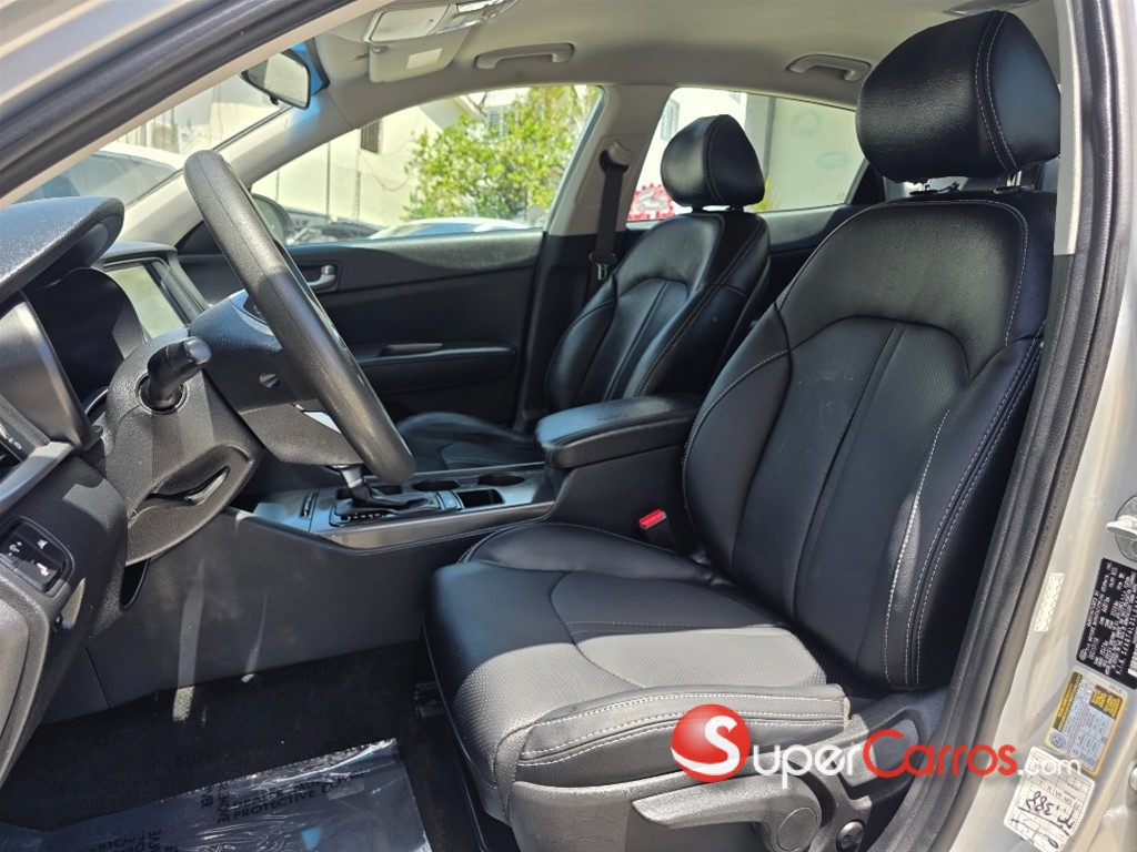 2020 Kia Optima LX — foto 7 / 10