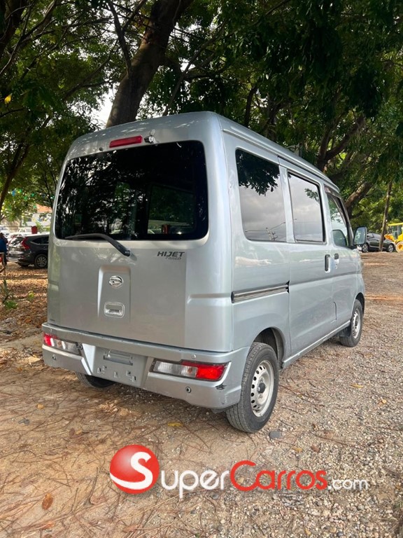 2020 Daihatsu Hijet — foto 2 / 6