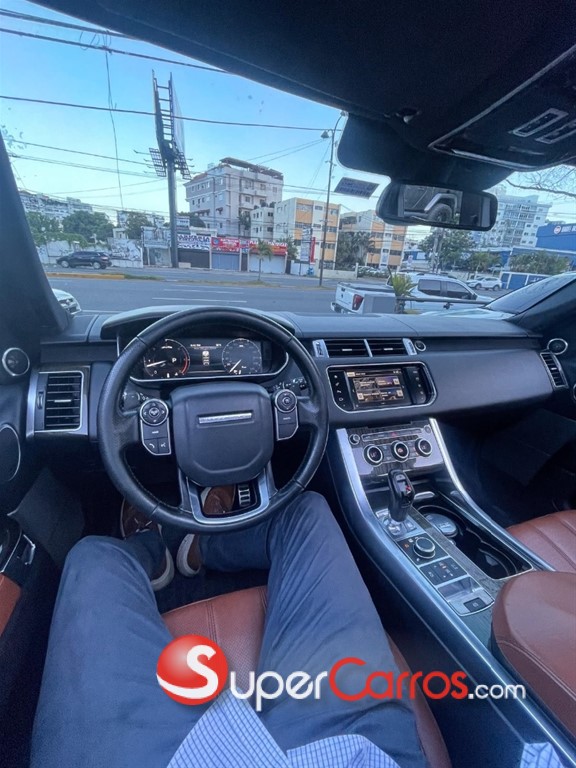 2016 Land Rover Range Rover HSE — foto 3 / 7