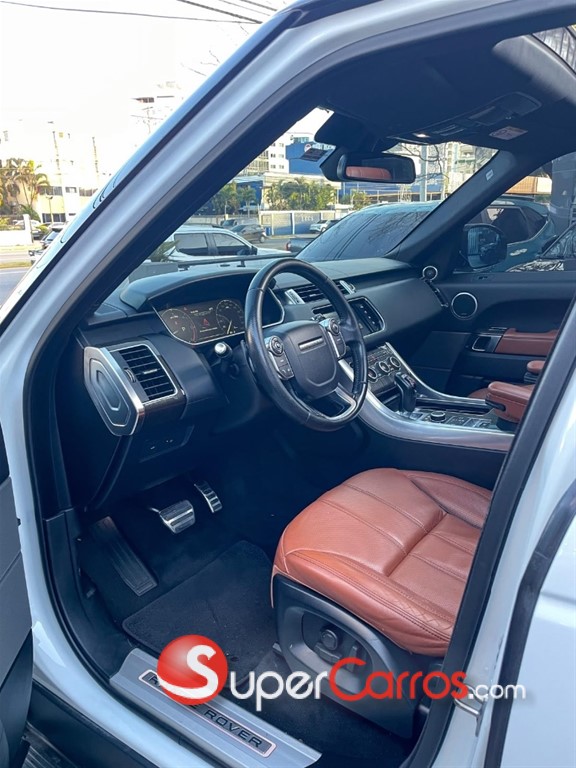 2016 Land Rover Range Rover HSE — foto 4 / 7