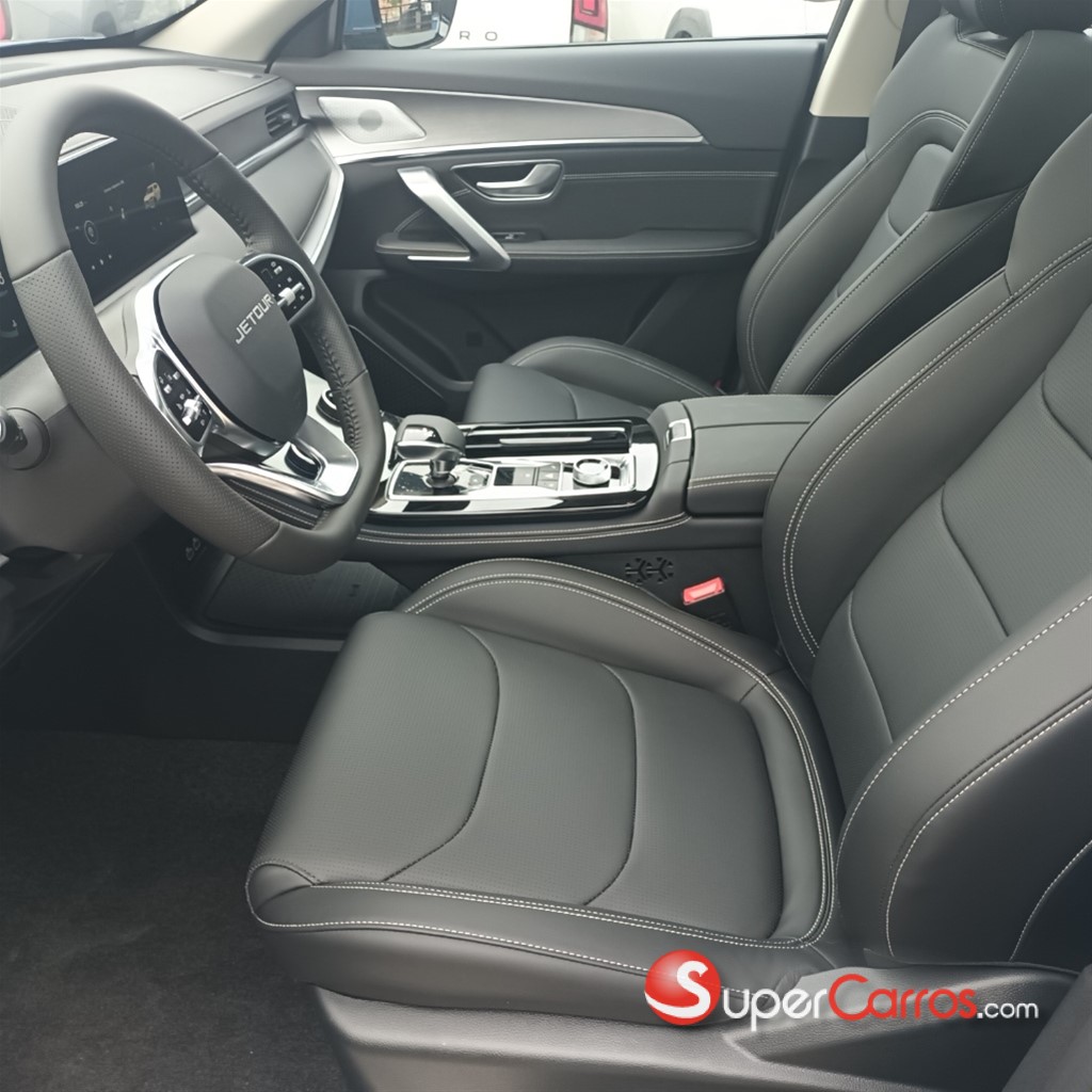 2027 Jetour X70 PLUS — foto 7 / 12