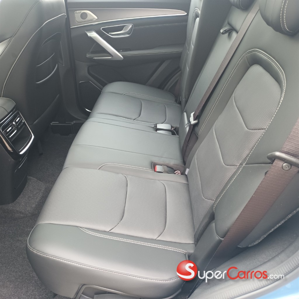 2027 Jetour X70 PLUS — foto 10 / 12