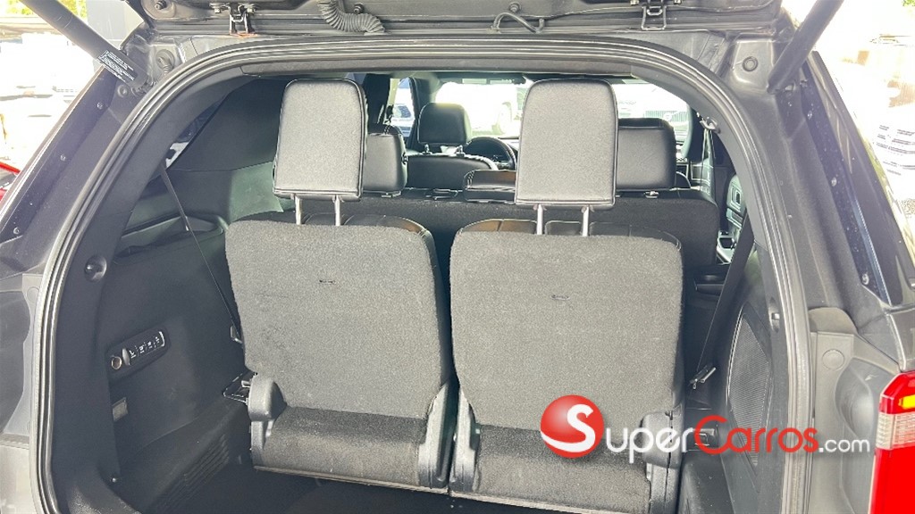 2016 Ford Explorer Limited — foto 7 / 10