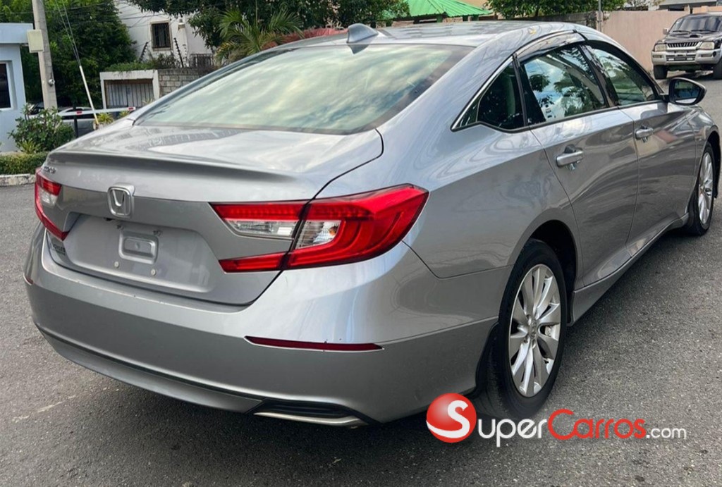 2021 Honda Accord LX — foto 4 / 9