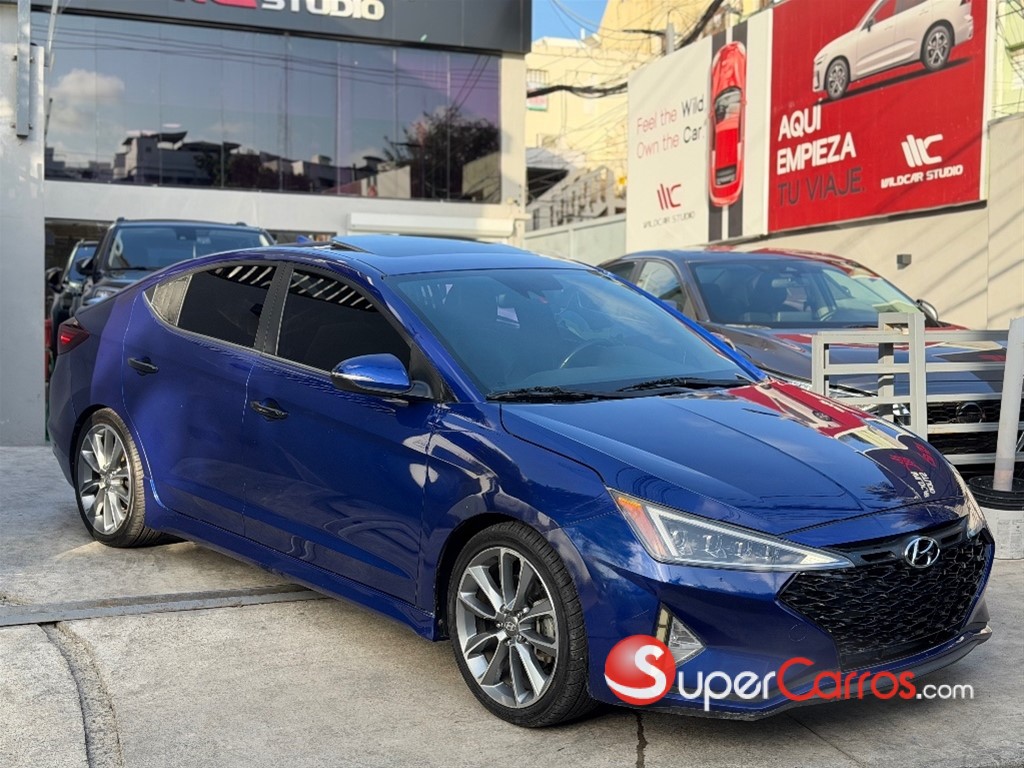 2020 Hyundai Elantra Sport — foto 3 / 12