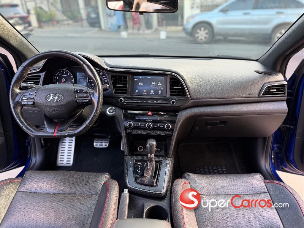 2020 Hyundai Elantra Sport — foto 7 / 12