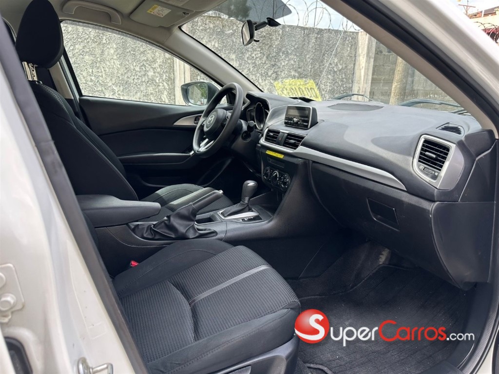 2019 Mazda Axela — foto 10 / 12