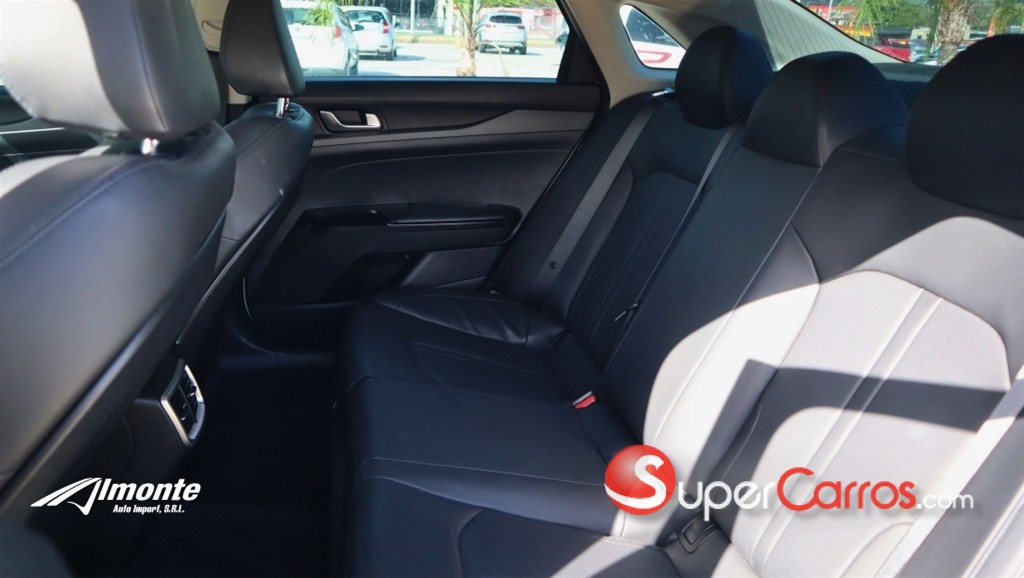 2022 Kia K-5 — foto 11 / 12