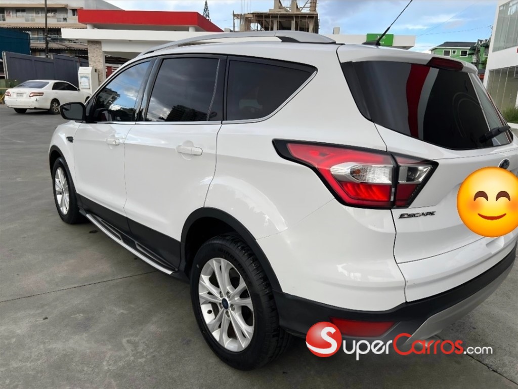 2017 Ford Escape — foto 5 / 9