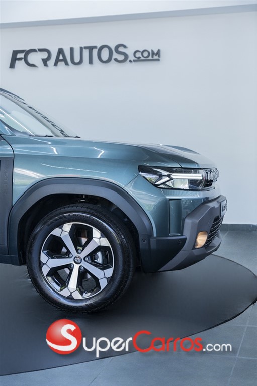 2027 Renault Duster — foto 8 / 12
