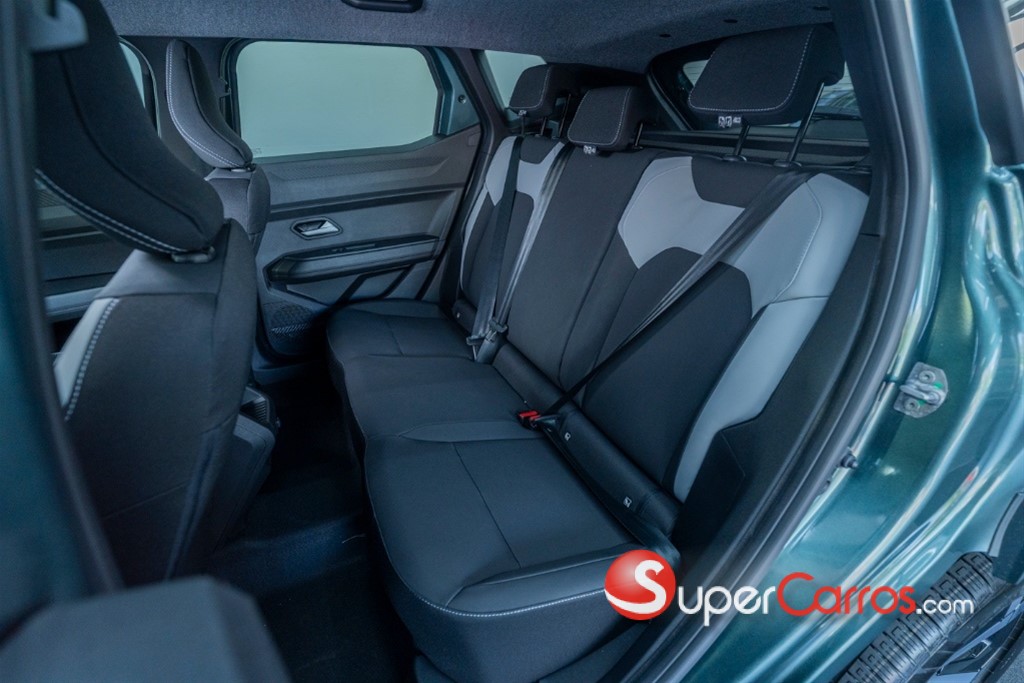 2027 Renault Duster — foto 9 / 12