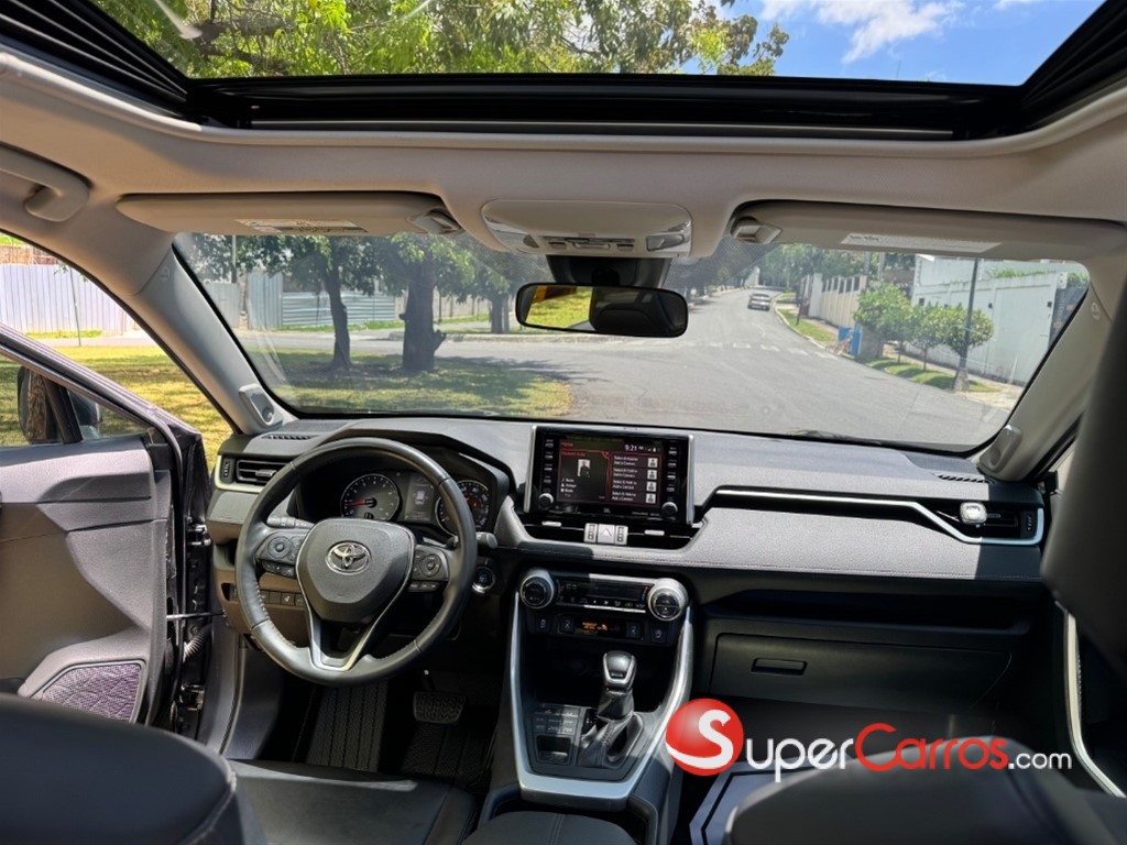 2020 Toyota RAV4 Limited — foto 5 / 10