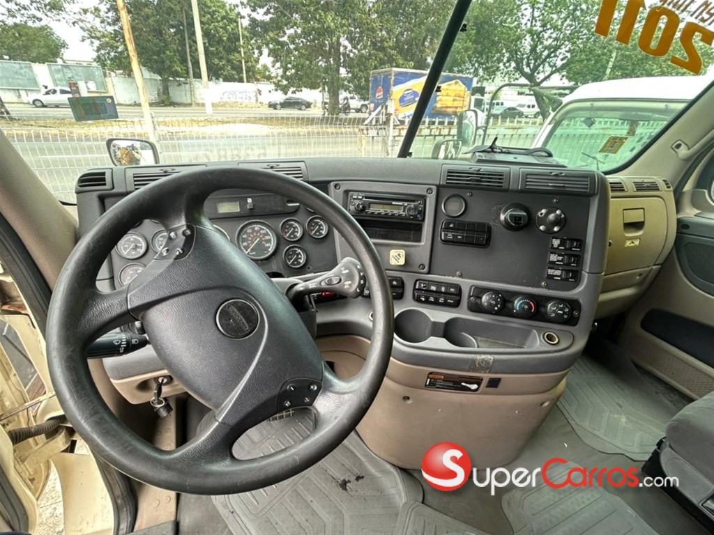 2011 Freightliner Cabezote — foto 5 / 7