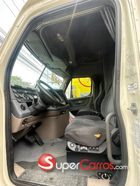 2011 Freightliner Cabezote — foto 6 / 7