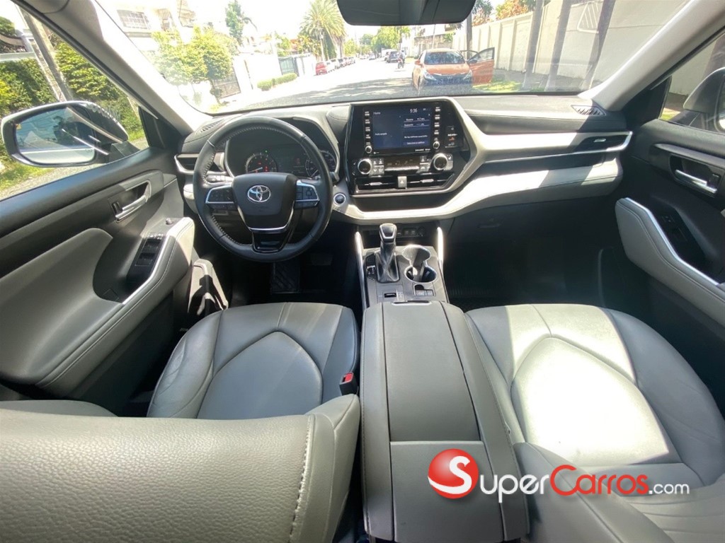 2021 Toyota Highlander XLE — foto 5 / 11