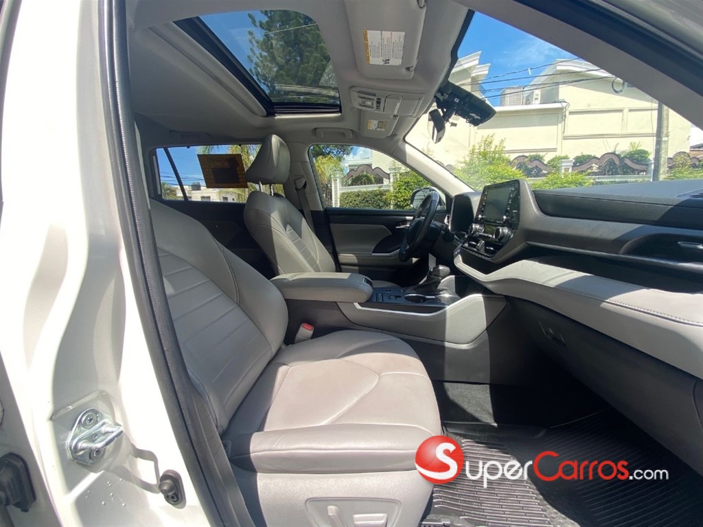 2021 Toyota Highlander XLE — foto 6 / 11