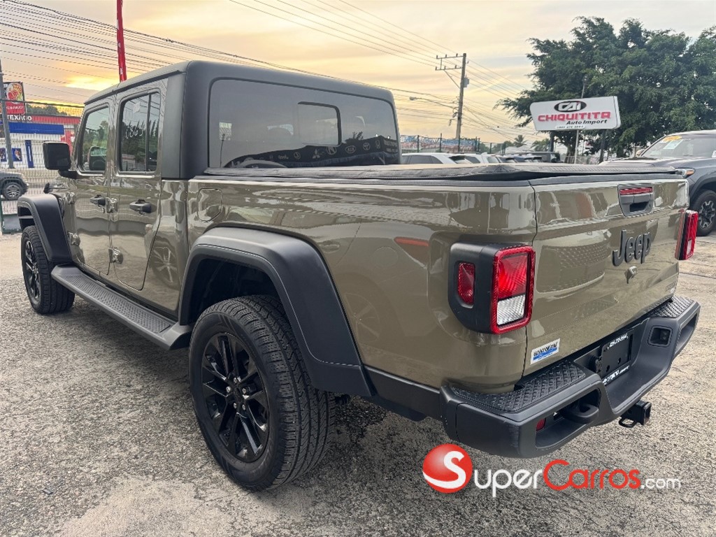 2020 Jeep Gladiator Sport — foto 8 / 12