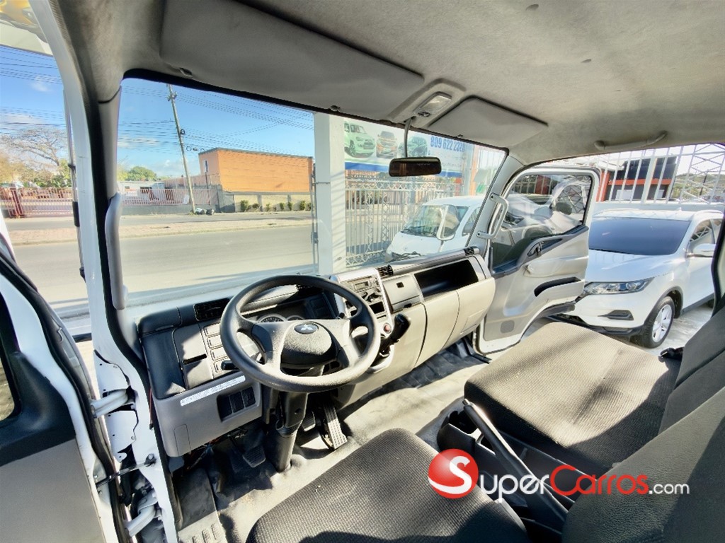 2020 Mitsubishi Motors Canter Fuso — foto 8 / 12