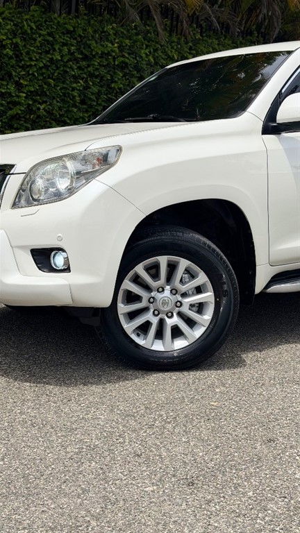 2011 Toyota Land Cruiser Prado VX — foto 2 / 12