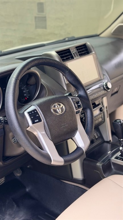 2011 Toyota Land Cruiser Prado VX — foto 4 / 12