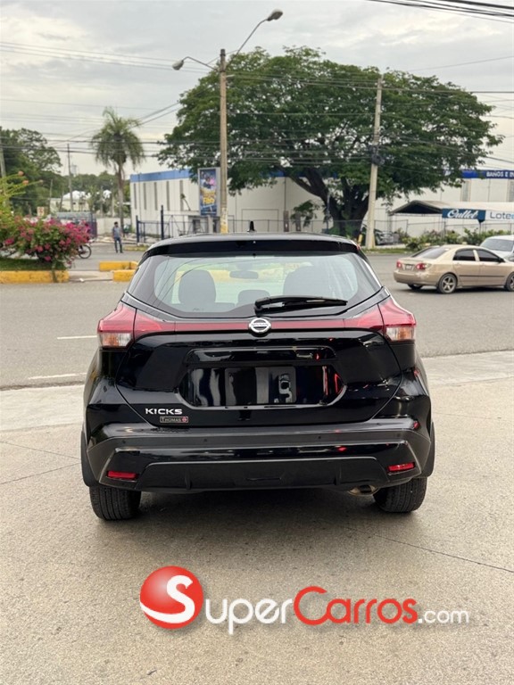 2022 Nissan Kicks — foto 3 / 10