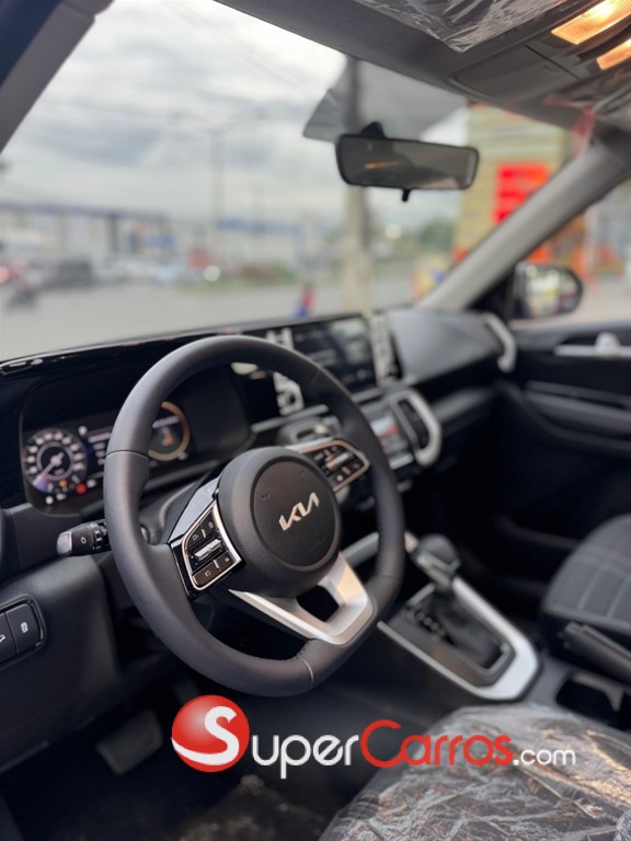 2022 Nissan Kicks — foto 10 / 10