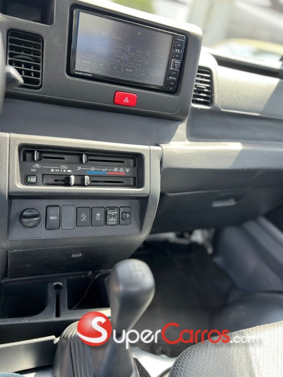 2020 Daihatsu Hijet — foto 10 / 11