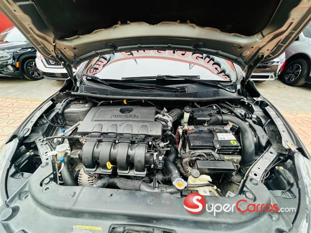 2016 Nissan Sentra SV — foto 2 / 11