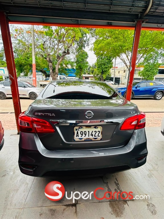 2016 Nissan Sentra SV — foto 10 / 11