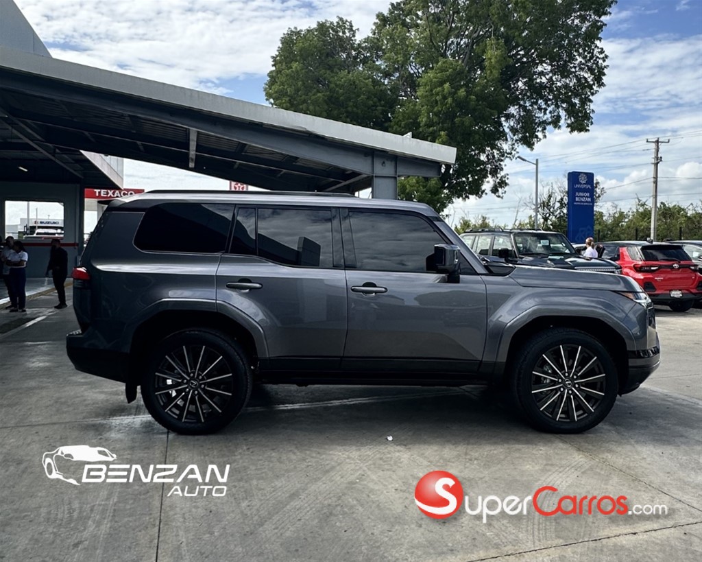 2026 Lexus GX 550 Luxury — foto 4 / 9