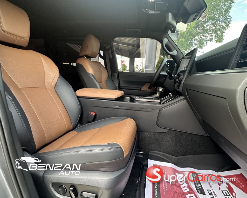 2026 Lexus GX 550 Luxury — foto 8 / 9