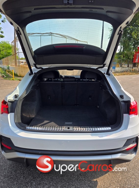 2022 Audi Q3 S Line — foto 7 / 12