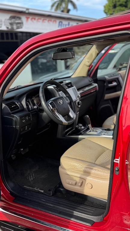 2021 Toyota 4 Runner Limited — foto 6 / 10