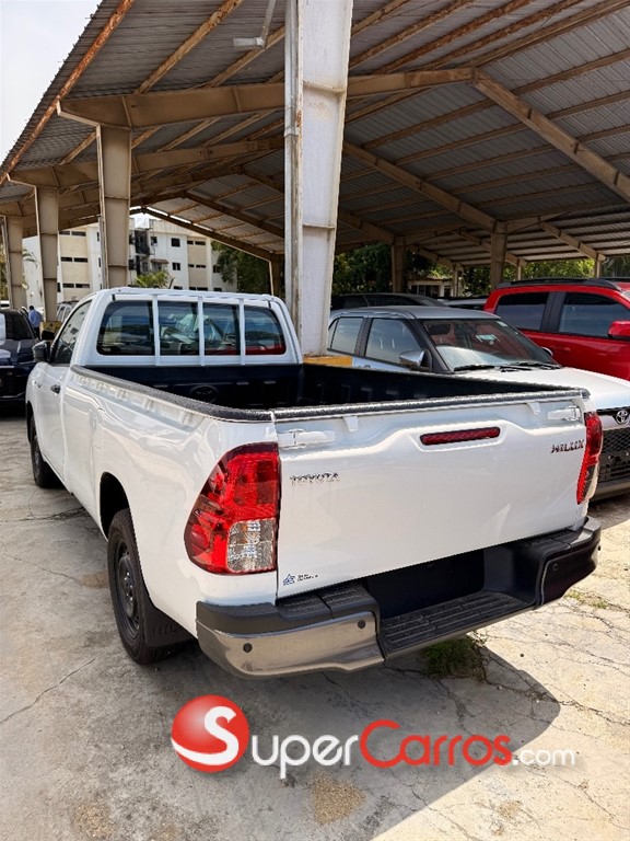 2026 Toyota Hilux — foto 3 / 5