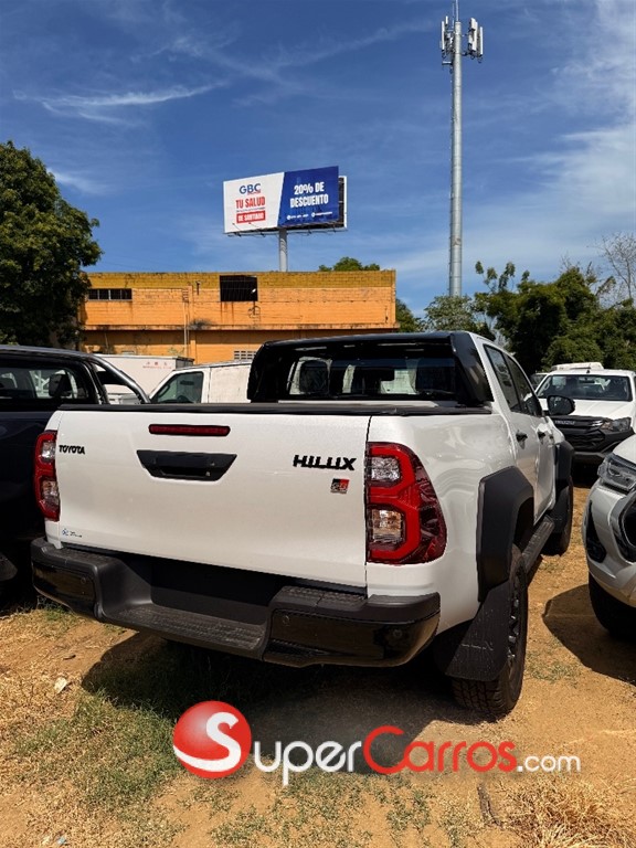 2026 Toyota Hilux GR Sport — foto 4 / 6