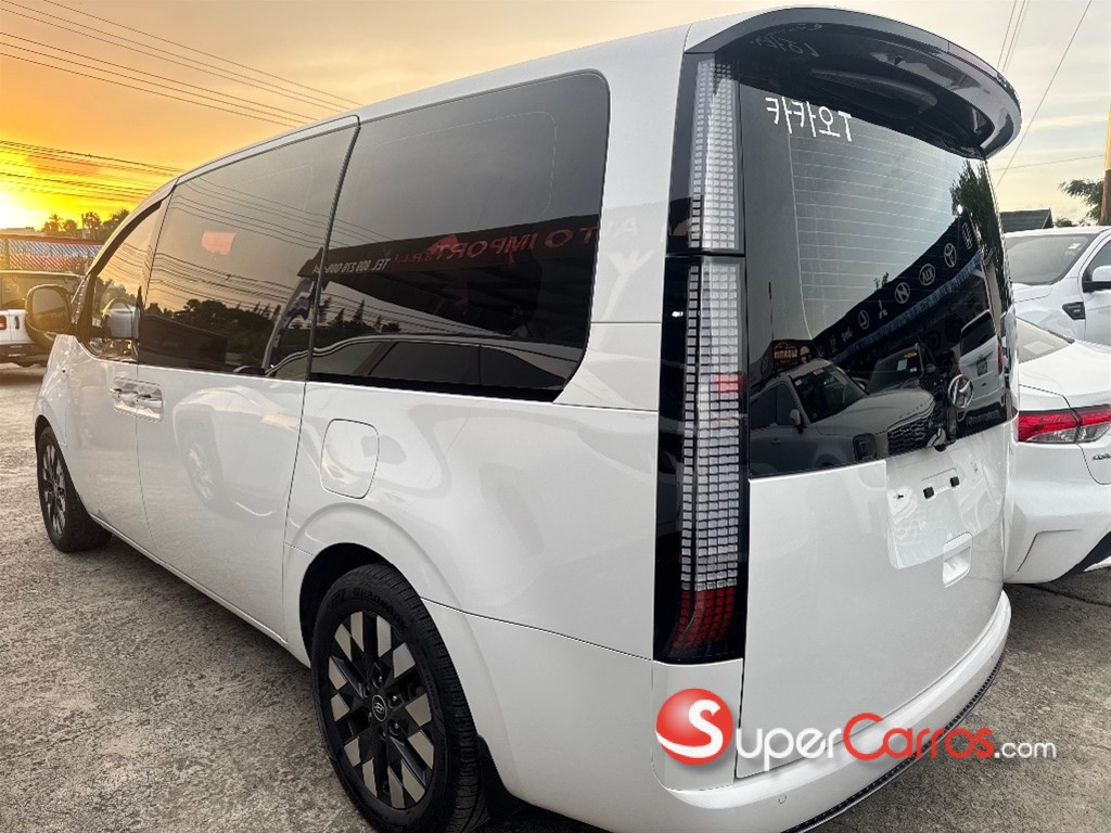 2022 Hyundai Staria — foto 3 / 11