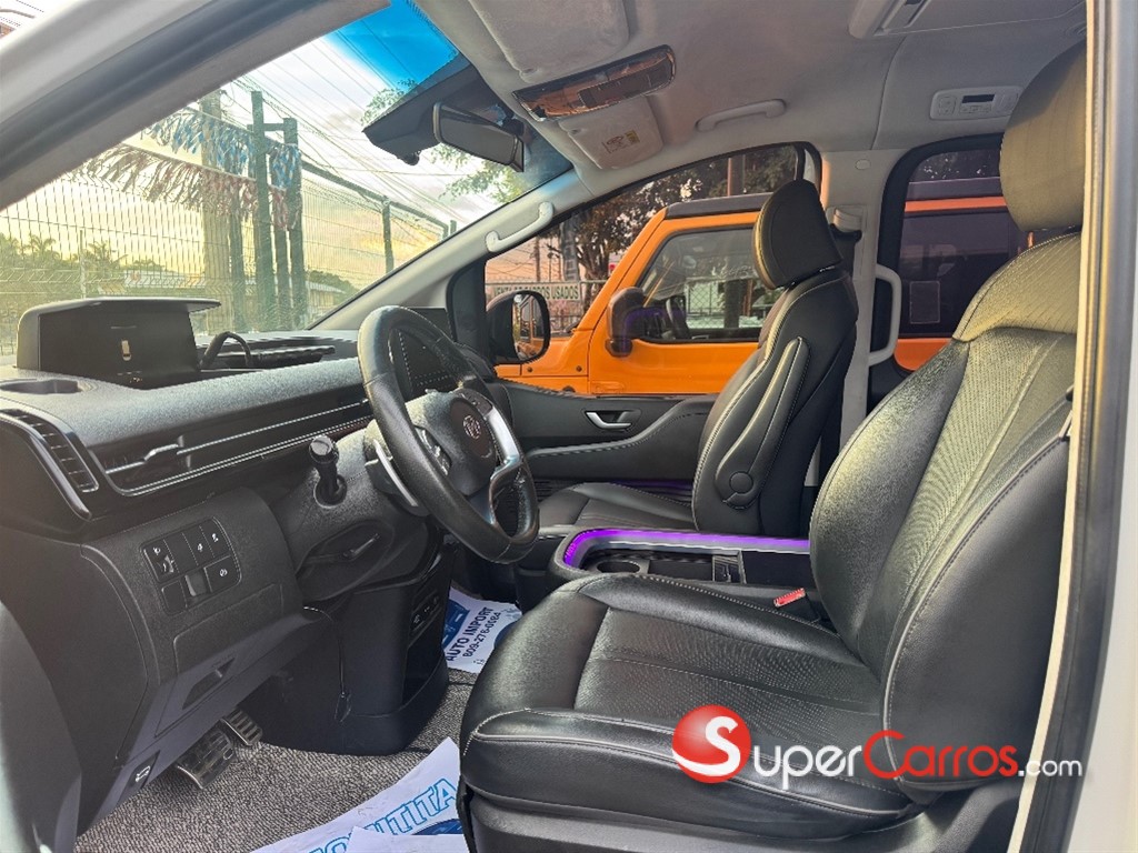 2022 Hyundai Staria — foto 9 / 11