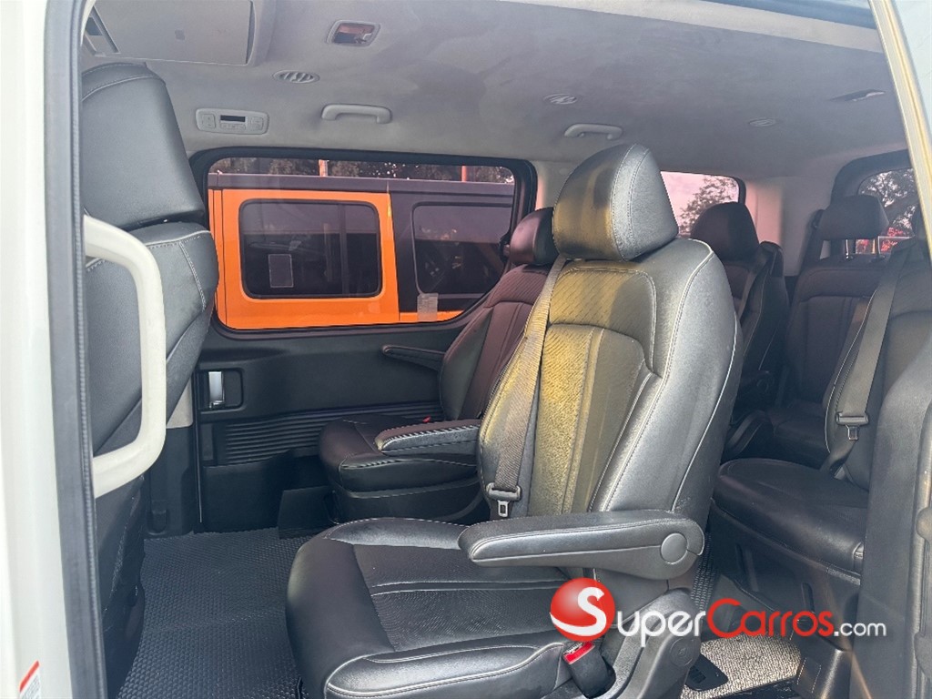 2022 Hyundai Staria — foto 10 / 11