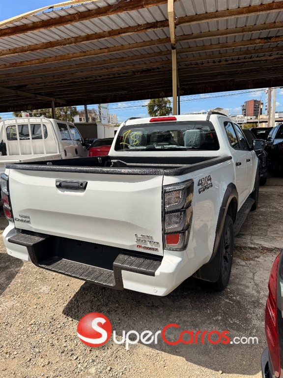 2027 Isuzu DMAX LSE — foto 4 / 6