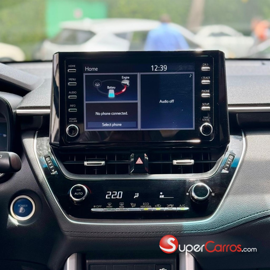 2022 Toyota Corolla Cross Hibrid — foto 6 / 10